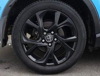 USED 2019 69 TOYOTA C-HR 1.8 VVT-h Dynamic SUV 5dr Petrol Hybrid CVT Euro 6 (s/s) (122 ps) 