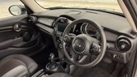 USED 2020 20 MINI HATCH 1.5 Cooper Classic Hatchback 5dr Petrol Steptronic Euro 6 (s/s) (136 ps) 