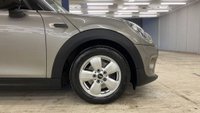 USED 2020 20 MINI HATCH 1.5 Cooper Classic Hatchback 5dr Petrol Steptronic Euro 6 (s/s) (136 ps) 