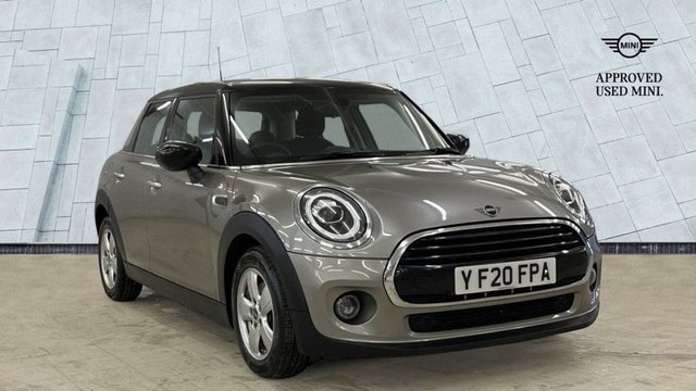 View our MINI Hatch 1.5 Cooper Classic Hatchback 5dr Petrol Steptronic Euro 6 (s/s) (136 ps)