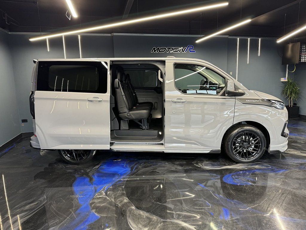 USED 2024 74 FORD TRANSIT CUSTOM 2.0 320 EcoBlue Limited Crew Van Double Cab 5dr Diesel Auto L2 H1 Euro 6 (s/s) (170 ps) 