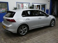 USED 2020 70 VOLKSWAGEN GOLF 1.5 eTSI MHEV R-Line Hatchback 5dr Petrol Hybrid DSG Euro 6 (s/s) (150 ps) SAT NAV PART LEATHER CRUISE CONTROL PARKING SENSORS 1 OWNER SERVICE HISTORY WARRANTY