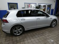 USED 2020 70 VOLKSWAGEN GOLF 1.5 eTSI MHEV R-Line Hatchback 5dr Petrol Hybrid DSG Euro 6 (s/s) (150 ps) SAT NAV PART LEATHER CRUISE CONTROL PARKING SENSORS 1 OWNER SERVICE HISTORY WARRANTY
