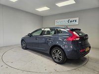 USED 2017 67 VOLVO V40 2.0 T2 Momentum Nav Plus Hatchback 5dr Petrol Manual Euro 6 (s/s) (122 ps) 