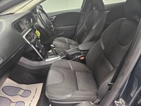 USED 2017 67 VOLVO V40 2.0 T2 Momentum Nav Plus Hatchback 5dr Petrol Manual Euro 6 (s/s) (122 ps) 
