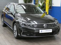 USED 2020 70 VOLKSWAGEN PASSAT 1.4 TSI 13kWh GTE Advance Estate 5dr Petrol Plug-in Hybrid DSG Euro 6 (s/s) (218 ps) SAT NAV LEATHER HEATED SEATS CRUISE CONTROL PARKING SENSORS 1 OWNER SERVICE HISTORY WARRANTY