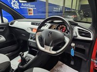 USED 2014 64 CITROEN DS3 1.2 PureTech DSign Hatchback 3dr Petrol Manual Euro 5 (82 ps) Cruise Control, &pound;20 Tax, 1 Previous Owner