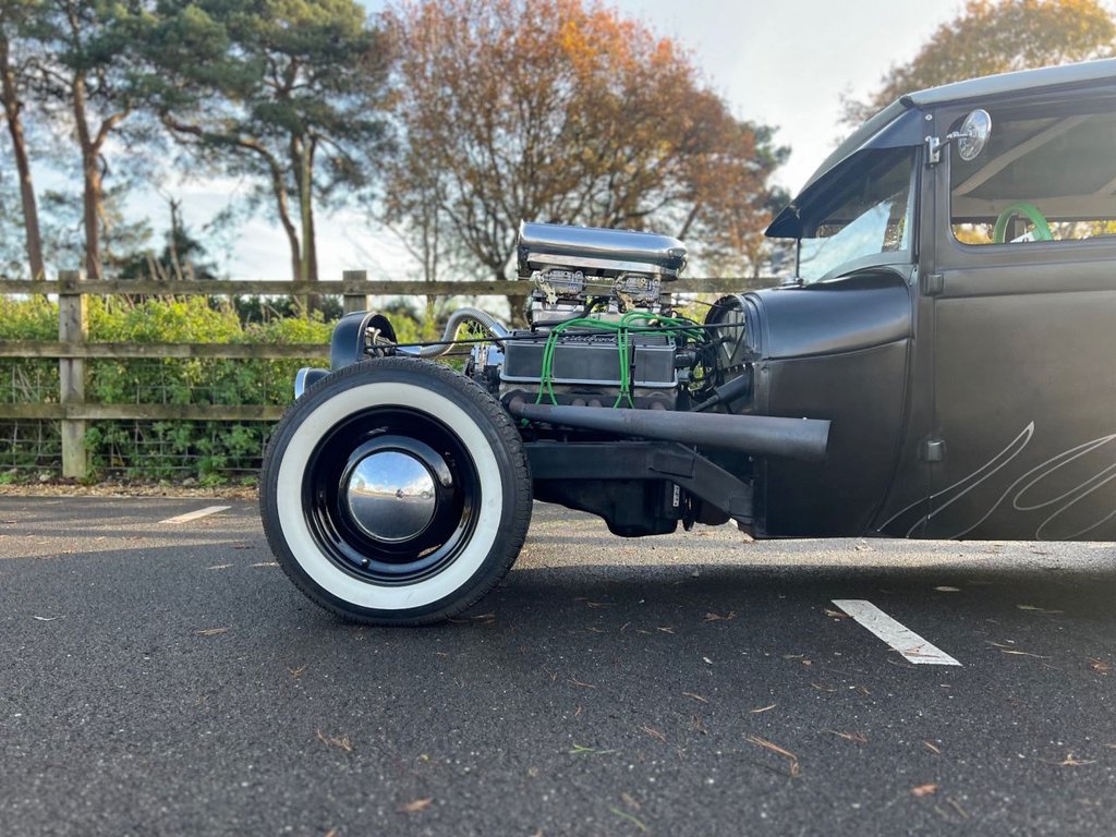 USED 1929 FORD MODEL A STEEL BODY SEDAN // 5700cc // 355ci Chevy Small Block // px swap 