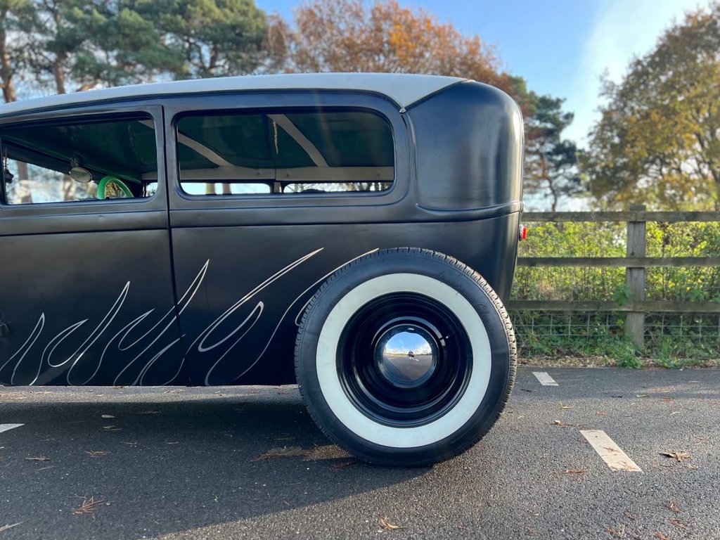 USED 1929 FORD MODEL A STEEL BODY SEDAN // 5700cc // 355ci Chevy Small Block // px swap 