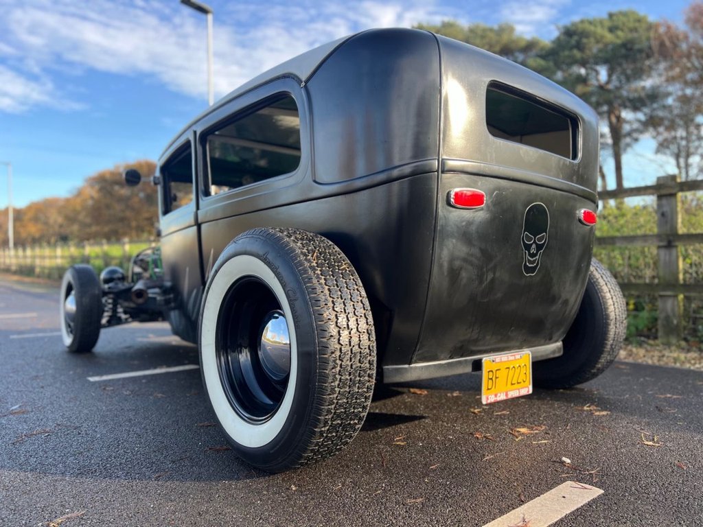 USED 1929 FORD MODEL A STEEL BODY SEDAN // 5700cc // 355ci Chevy Small Block // px swap 