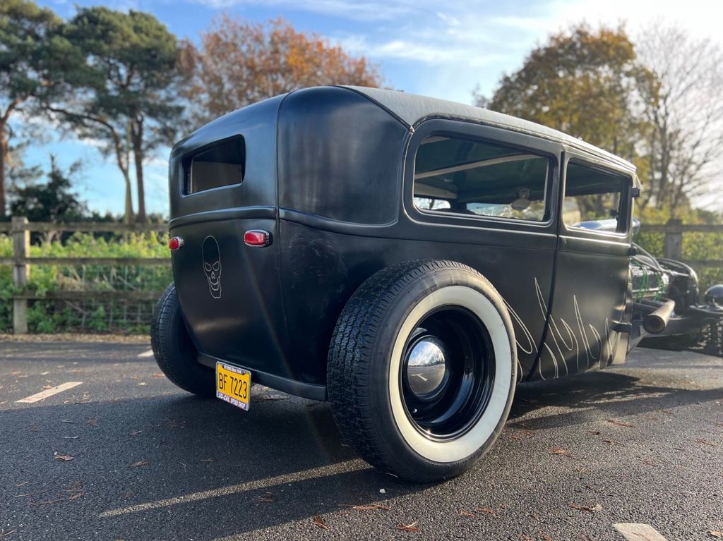 USED 1929 FORD MODEL A STEEL BODY SEDAN // 5700cc // 355ci Chevy Small Block // px swap 