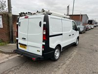 USED 2015 15 VAUXHALL VIVARO 1.6 CDTi 2900 ecoFLEX Panel Van 5dr Diesel Manual L1 H1 Euro 5 (s/s) (90 ps) 