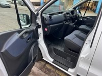 USED 2015 15 VAUXHALL VIVARO 1.6 CDTi 2900 ecoFLEX Panel Van 5dr Diesel Manual L1 H1 Euro 5 (s/s) (90 ps) 