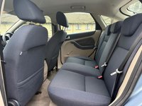 USED 2005 05 FORD FOCUS 1.6 Zetec Climate Hatchback 5dr Petrol Manual (161 g/km, 99 bhp) 