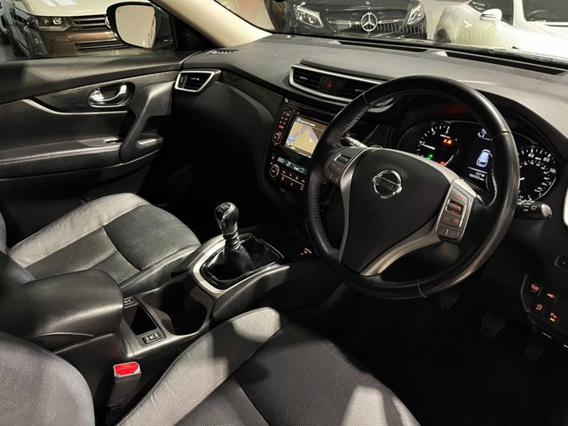 View our NISSAN X-TRAIL