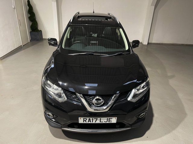 View our NISSAN X-TRAIL