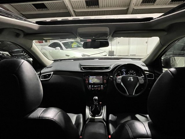 View our NISSAN X-TRAIL