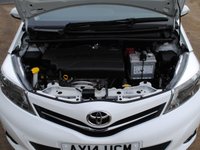 USED 2014 14 TOYOTA YARIS 1.33 Dual VVT-i Icon Plus Hatchback 5dr Petrol Manual Euro 5 (99 ps) www.suffolkcarcentre.co.uk - Located at Ilketshall