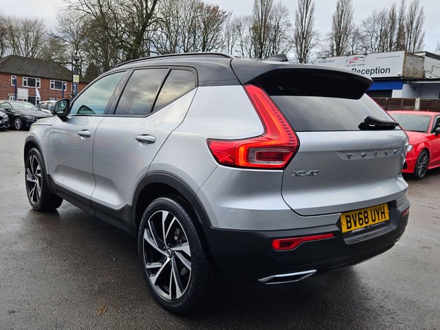 View our VOLVO XC40