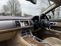 USED 2013 13 JAGUAR XF 2.2d Premium Luxury Saloon 4dr Diesel Auto Euro 5 (s/s) (200 ps) 