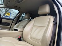 USED 2013 13 JAGUAR XF 2.2d Premium Luxury Saloon 4dr Diesel Auto Euro 5 (s/s) (200 ps) 