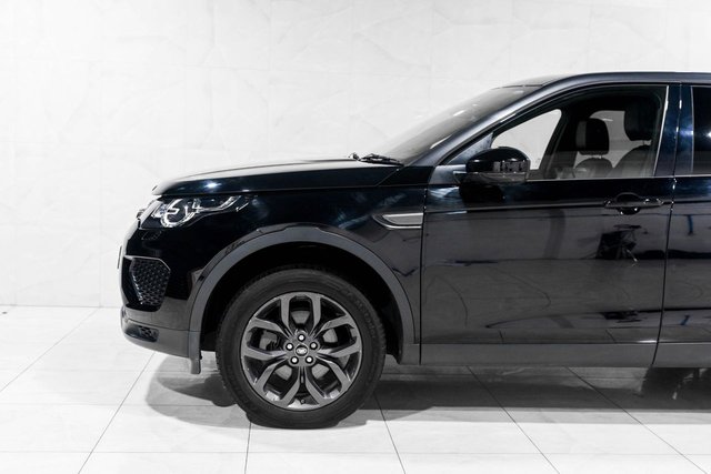 2018 Land Rover Discovery Sport 2L Landmark 5dr - Photo 6