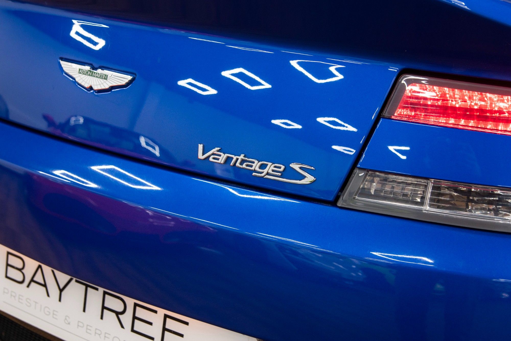 USED 2014 64 ASTON MARTIN VANTAGE 4.7 V8 S Coupe Manual  