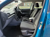 USED 2020 70 VOLKSWAGEN T-CROSS 1.0 TSI SE SUV 5dr Petrol Manual Euro 6 (s/s) (110 ps) CRUISE CONTROL* BLUETOOTH PHONE & AUDIO* DAB RADIO* USB POINTS IN THE FRONT & REAR* AIR CONDITIONING* ROOF RAILS* 17 " ALLOY WHEELS* MULTI FUNCTION STEERING WHEEL*