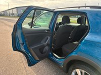 USED 2020 70 VOLKSWAGEN T-CROSS 1.0 TSI SE SUV 5dr Petrol Manual Euro 6 (s/s) (110 ps) CRUISE CONTROL* BLUETOOTH PHONE & AUDIO* DAB RADIO* USB POINTS IN THE FRONT & REAR* AIR CONDITIONING* ROOF RAILS* 17 " ALLOY WHEELS* MULTI FUNCTION STEERING WHEEL*