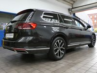 USED 2020 70 VOLKSWAGEN PASSAT 1.4 TSI 13kWh GTE Estate 5dr Petrol Plug-in Hybrid DSG Euro 6 (s/s) (218 ps) SAT NAV LEATHER HEATED SEATS CRUISE CONTROL PARKING SENSORS 1 OWNER EXCELLENT SERVICE HISTORY WARRANTY