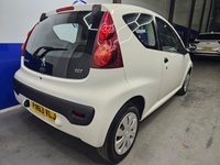 USED 2013 63 PEUGEOT 107 1.0 12V Access Hatchback 3dr Petrol Manual Euro 5 (68 ps) Insurance Group 3, &pound;0 TAX, AUX