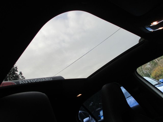 2018 MERCEDES-BENZ A-CLASS 2018 2.0 A250 AMG Line (Premium Plus) Hatchback 5dr Petrol 7G-DCT Euro 6 (s/s) (224 ps) - Photo 12