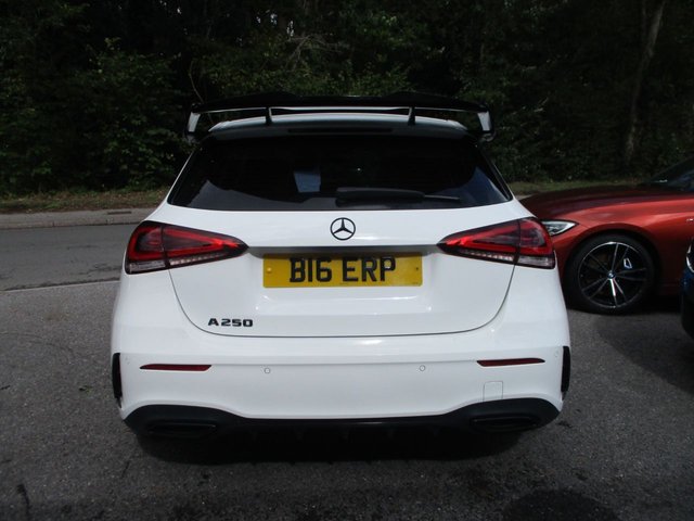 2018 MERCEDES-BENZ A-CLASS 2018 2.0 A250 AMG Line (Premium Plus) Hatchback 5dr Petrol 7G-DCT Euro 6 (s/s) (224 ps) - Photo 3