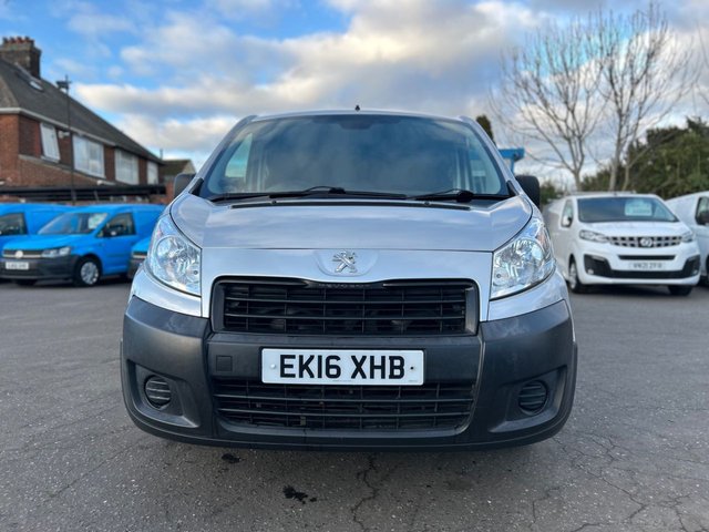 View our PEUGEOT EXPERT