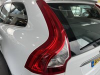 USED 2015 65 VOLVO XC60 2.0 D4 R-Design Lux Nav SUV 5dr Diesel Auto Euro 6 (s/s) (190 ps) Winter Pack