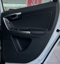 USED 2015 65 VOLVO XC60 2.0 D4 R-Design Lux Nav SUV 5dr Diesel Auto Euro 6 (s/s) (190 ps) Winter Pack