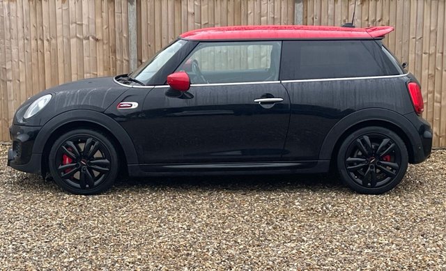 2020 MINI HATCH - Photo 2