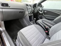 USED 2015 65 VOLKSWAGEN POLO 1.2 TSI BlueMotion Tech R-Line Hatchback 3dr Petrol Manual Euro 6 (s/s) (90 ps) www.suffolkcarcentre.co.uk - Located at Lowestoft