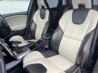 USED 2013 63 VOLVO V40 CROSS COUNTRY 2.0 D3 SE Nav Hatchback 5dr Diesel Geartronic Euro 5 (s/s) (150 ps) www.suffolkcarcentre.co.uk - Located at Lowestoft