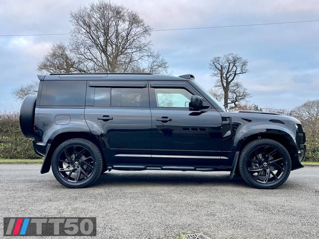 View our LAND ROVER DEFENDER