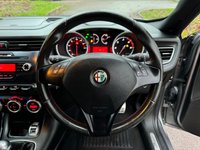 USED 2011 61 ALFA ROMEO GIULIETTA 1.6 JTDM-2 Veloce Hatchback 5dr Diesel Manual Euro 5 (s/s) (105 bhp) 