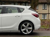 USED 2011 11 VAUXHALL ASTRA 1.6T 16v SRi Hatchback 5dr Petrol Manual Euro 5 (180 ps) 