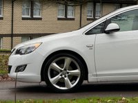 USED 2011 11 VAUXHALL ASTRA 1.6T 16v SRi Hatchback 5dr Petrol Manual Euro 5 (180 ps) 