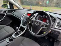 USED 2011 11 VAUXHALL ASTRA 1.6T 16v SRi Hatchback 5dr Petrol Manual Euro 5 (180 ps) 
