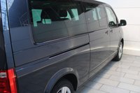 USED 2016 66 VOLKSWAGEN CARAVELLE 2.0 TDI BlueMotion Tech SE MPV 5dr Diesel DSG Euro 6 (stop/start) (150 ps) 