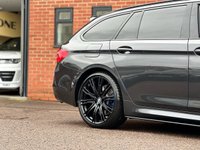 USED 2019 69 BMW 5 SERIES 3.0 530d M Sport Touring 5dr Diesel Auto xDrive Euro 6 (s/s) (265 ps) M PERFORMANCE