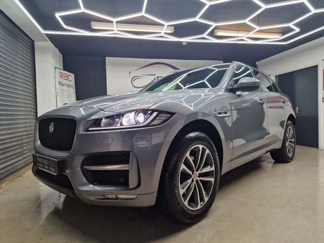 2019 69 Jaguar F-Pace 2.0 D180 R-Sport SUV 5dr Diesel Auto AWD Euro 6 (s/s) (180 ps)