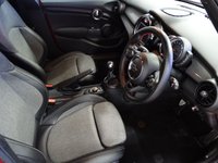 USED 2018 68 MINI HATCH 1.5 Cooper Hatchback 5dr Petrol Manual Euro 6 (s/s) (136 ps) SAT NAV HALF LEATHER CRUISE JCW PACK PRIVACY GLASS