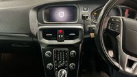 USED 2017 17 VOLVO V40 2.0 D3 R-Design Pro Hatchback 5dr Diesel Auto Euro 6 (s/s) (150 ps) 