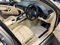 USED 2010 10 PORSCHE PANAMERA 4.8 V8 4S Hatchback 5dr Petrol PDK 4WD Euro 5 (s/s) (400 ps) UK DELIVERY FLAT FEE &pound;175 (SUBJECT TO DEAL) *OVER 100 IMAGES ON OUR WEBSITE*BESPOKE FINANCE ARRANGED*PART EXCHANGE WELCOME*ALL VEHICLES HPI CLEAR